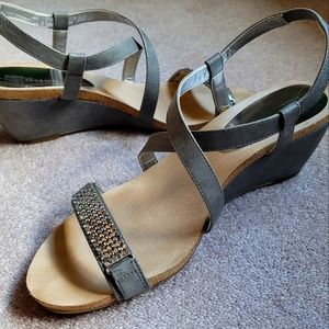Anne Klein Flex sandals
